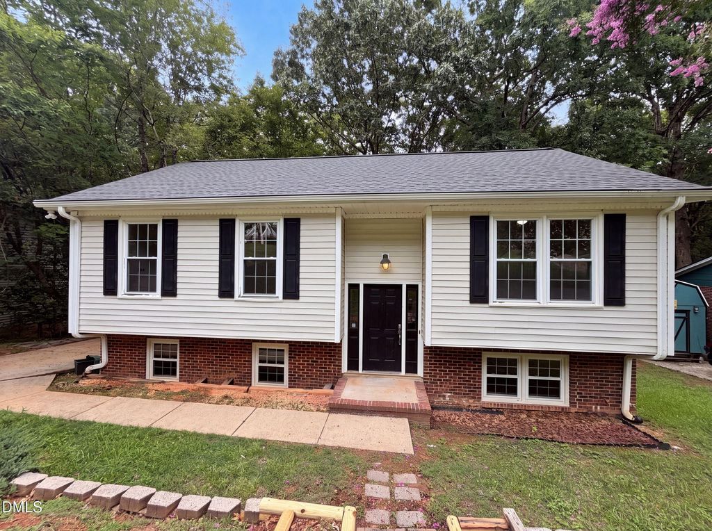 7816 Foxwood Drive, Raleigh, NC 27615