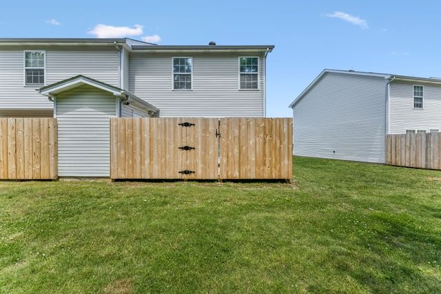 381 Shoshone Pl, Murfreesboro, TN 37128