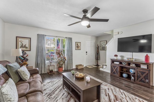 381 Shoshone Pl, Murfreesboro, TN 37128