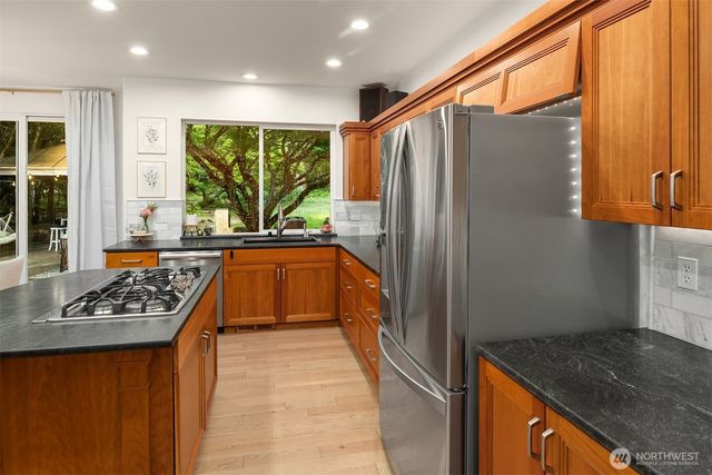 14230 229th Avenue NE, Woodinville, WA 98077