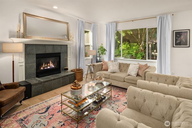 14230 229th Avenue NE, Woodinville, WA 98077