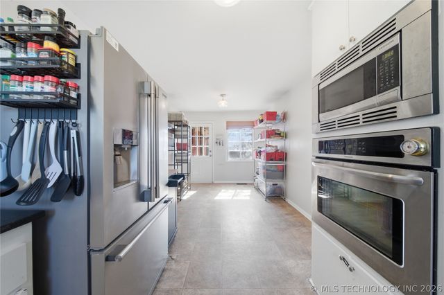 3932 E 51st Place, Tulsa, OK 74135