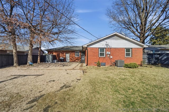 3932 E 51st Place, Tulsa, OK 74135