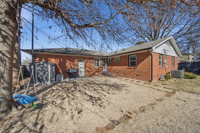 3932 E 51st Place, Tulsa, OK 74135