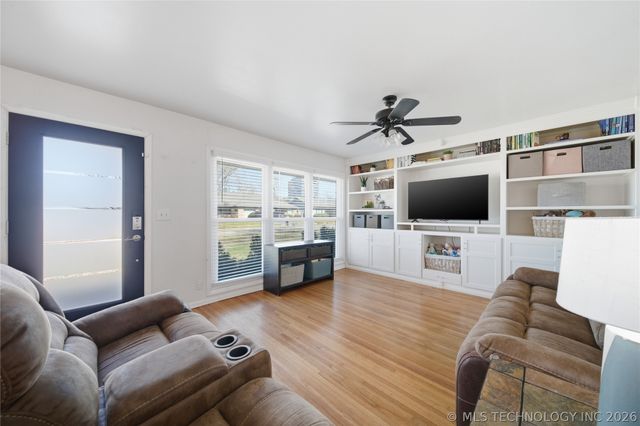 3932 E 51st Place, Tulsa, OK 74135