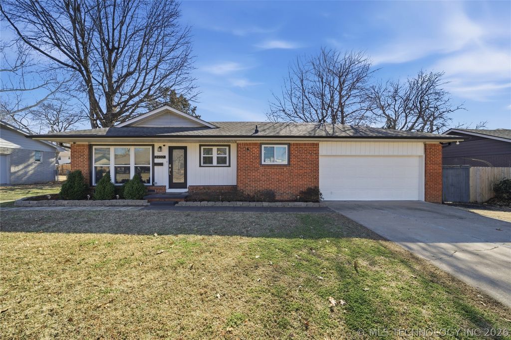 3932 E 51st Place, Tulsa, OK 74135