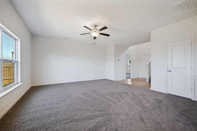 13616 Roosevelt Arch Drive, Ponder, TX 76259
