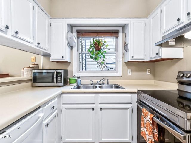 3423 Oak Trail, Clayton, NC 27520