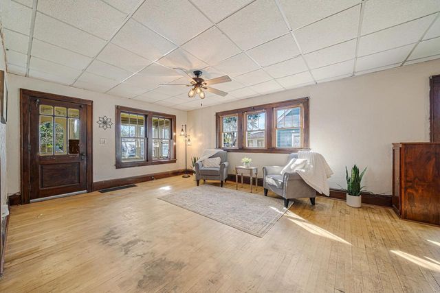1637 ONTARIO STREET, Oshkosh, WI 54901