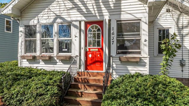 1637 ONTARIO STREET, Oshkosh, WI 54901