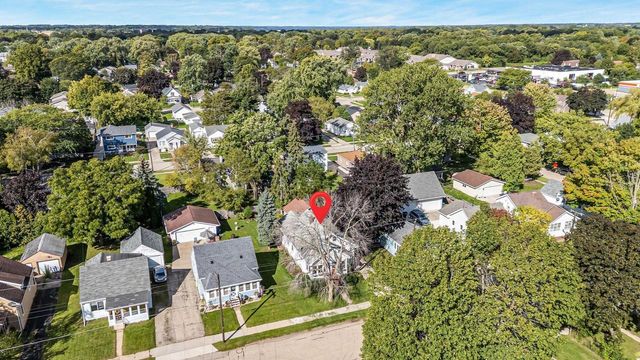 1637 ONTARIO STREET, Oshkosh, WI 54901