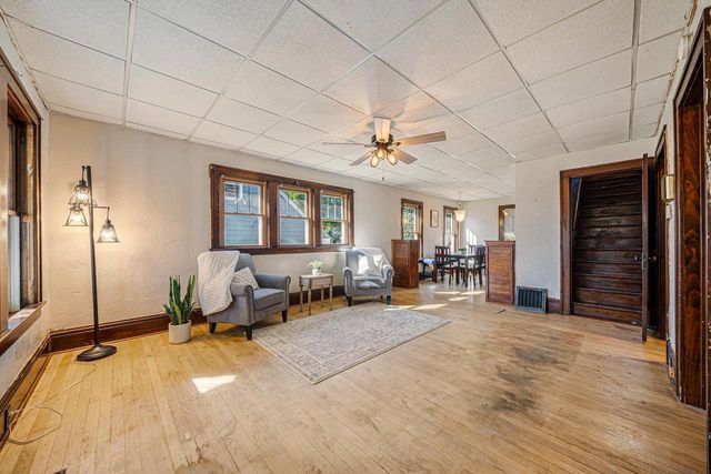 1637 ONTARIO STREET, Oshkosh, WI 54901