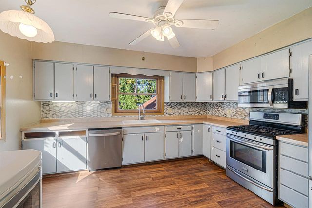 1637 ONTARIO STREET, Oshkosh, WI 54901