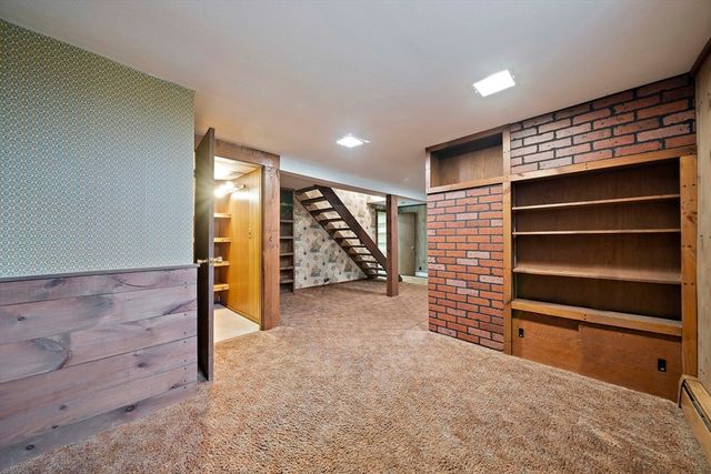 61 Belmont St, Weymouth, MA 02188