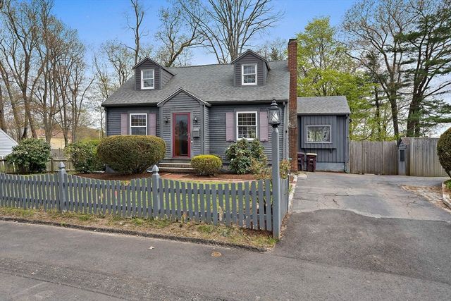 61 Belmont St, Weymouth, MA 02188