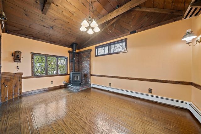 61 Belmont St, Weymouth, MA 02188