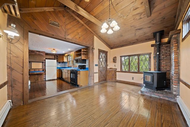 61 Belmont St, Weymouth, MA 02188