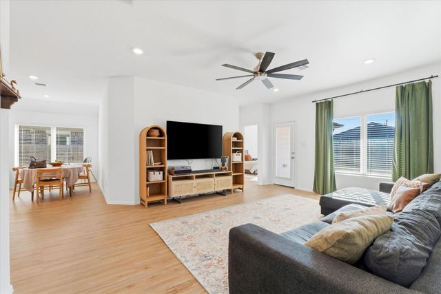 9919 Kingston Liberty Lane, Baytown, TX 77521