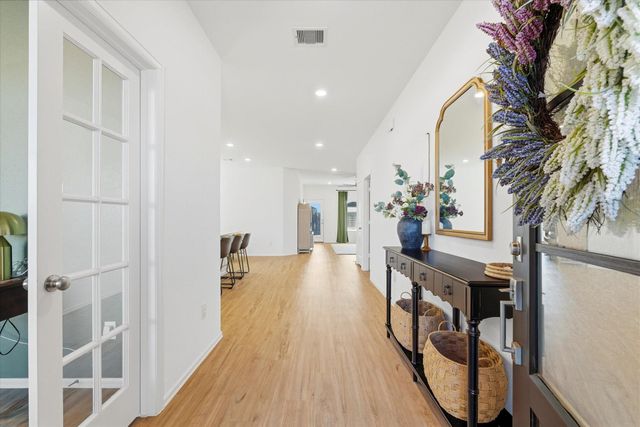 9919 Kingston Liberty Lane, Baytown, TX 77521