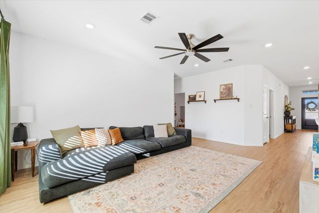 9919 Kingston Liberty Lane, Baytown, TX 77521