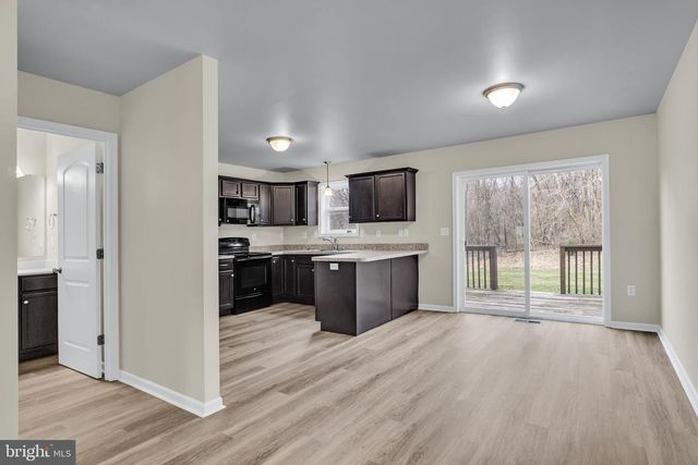 783 GREGS DR, Harrisburg, PA 17111