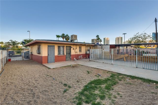 1902 Weldon Place, Las Vegas, NV 89104