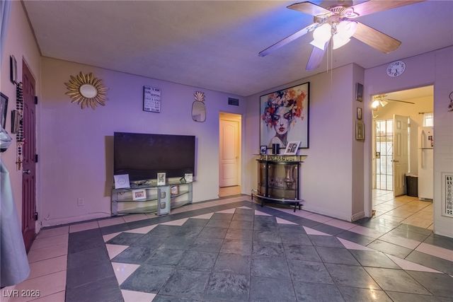 1902 Weldon Place, Las Vegas, NV 89104