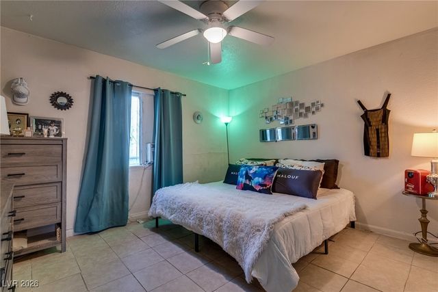 1902 Weldon Place, Las Vegas, NV 89104