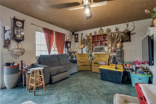 1902 Weldon Place, Las Vegas, NV 89104