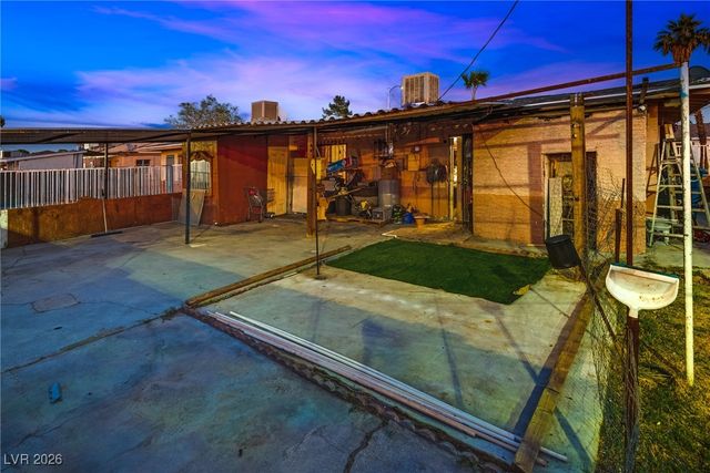 1902 Weldon Place, Las Vegas, NV 89104