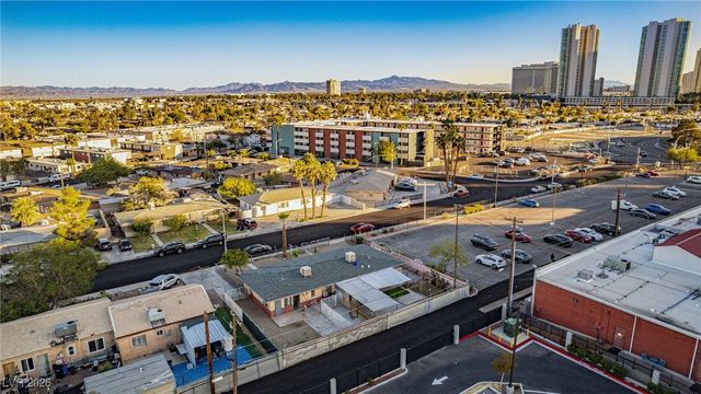 1902 Weldon Place, Las Vegas, NV 89104