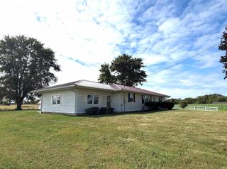 28112 County Road 26, Elkhart, IN 46517