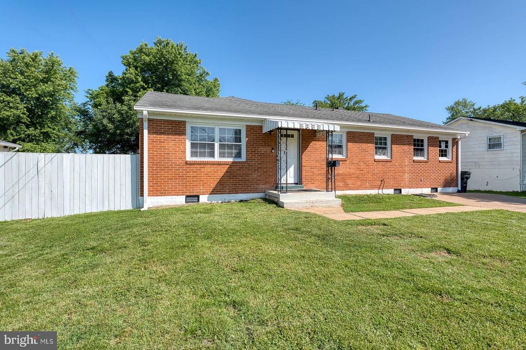 9444 LAFAYETTE AVE, Manassas, VA 20109