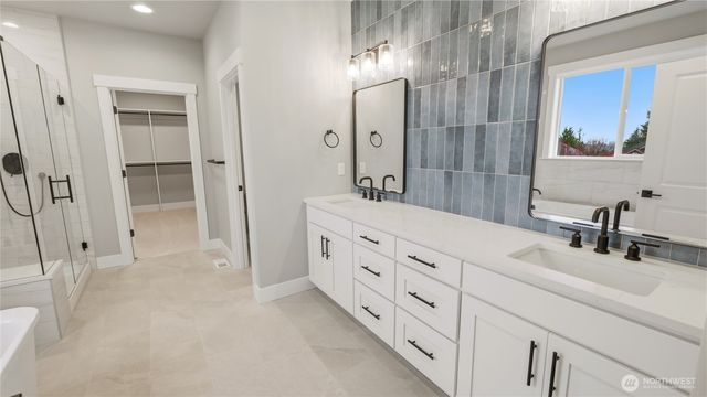 3533 173rd Place SW, Lynnwood, WA 98037