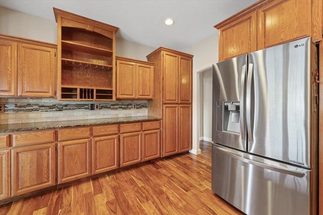 6619 Long Lake Dr, Nine Mile Falls, WA 99026