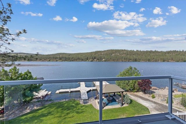 6619 Long Lake Dr, Nine Mile Falls, WA 99026