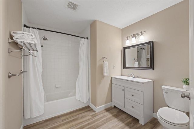 6619 Long Lake Dr, Nine Mile Falls, WA 99026