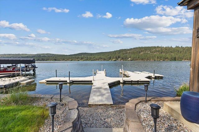6619 Long Lake Dr, Nine Mile Falls, WA 99026