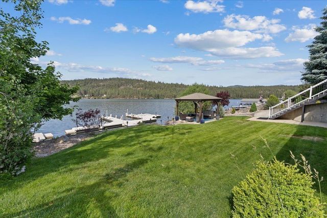 6619 Long Lake Dr, Nine Mile Falls, WA 99026