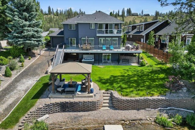 6619 Long Lake Dr, Nine Mile Falls, WA 99026