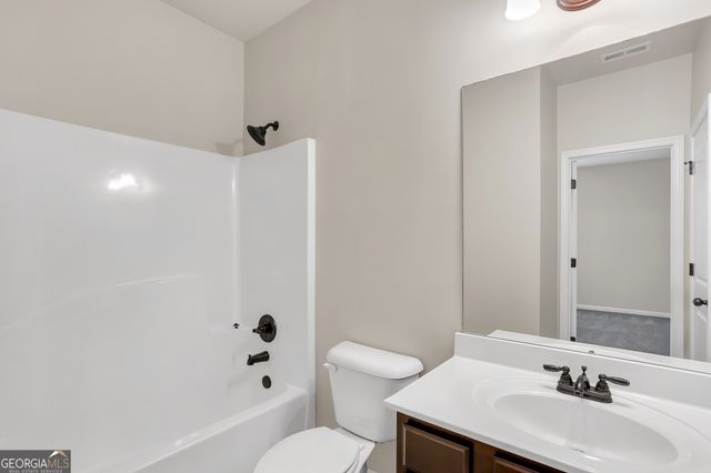 568 Garden View Court, Lawrenceville, GA 30046