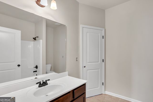 568 Garden View Court, Lawrenceville, GA 30046