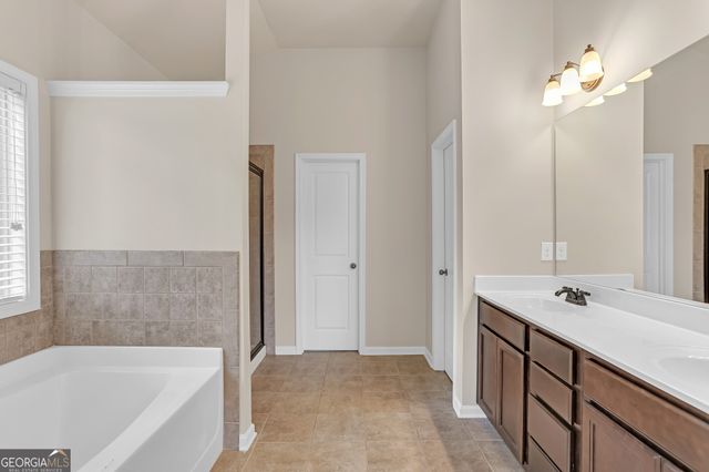 568 Garden View Court, Lawrenceville, GA 30046