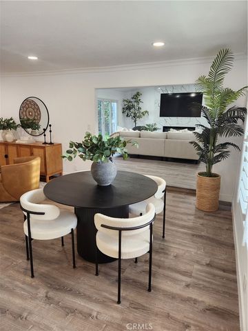 1626 E 15th St, Santa Ana, CA 92701