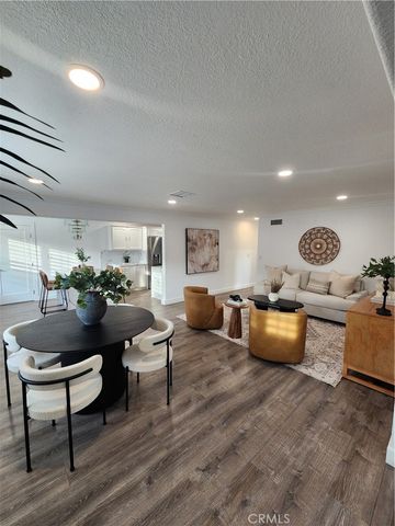 1626 E 15th St, Santa Ana, CA 92701