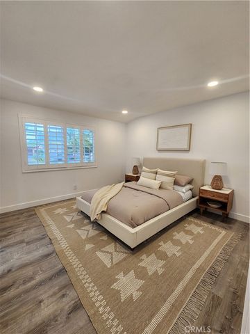 1626 E 15th St, Santa Ana, CA 92701