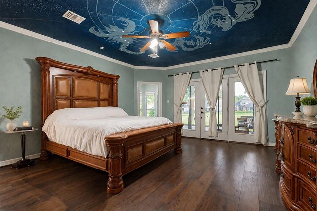 609 Edgewood Drive, Montgomery, TX 77356