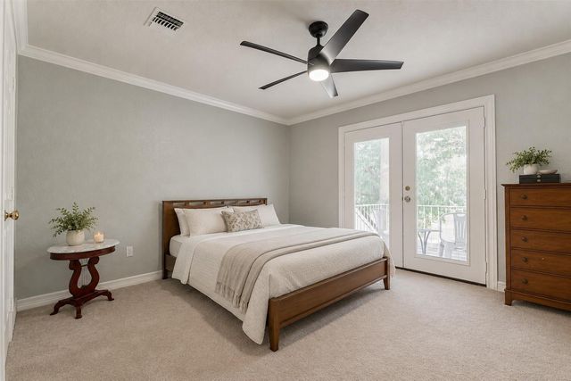 609 Edgewood Drive, Montgomery, TX 77356