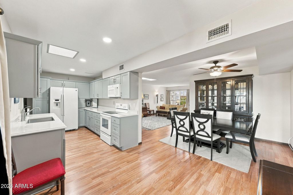 17037 N PINION Lane, Sun City, AZ 85373