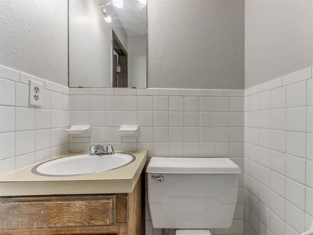 822 Russell Circle, Norman, OK 73071